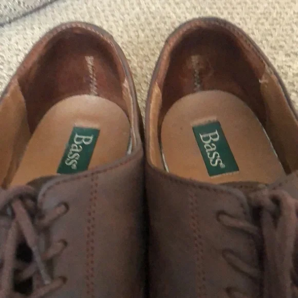 GH Bass & Co. Genuine Bucs casual dress shoes - Picture 7 of 14